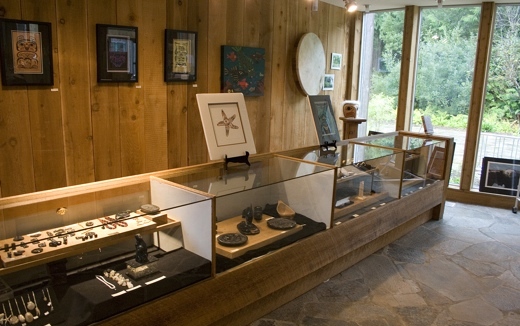 Haida Heritage Centre at Kay LlnagaayGift_shop
