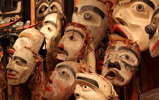U’mista Cultural CentreMany-masks